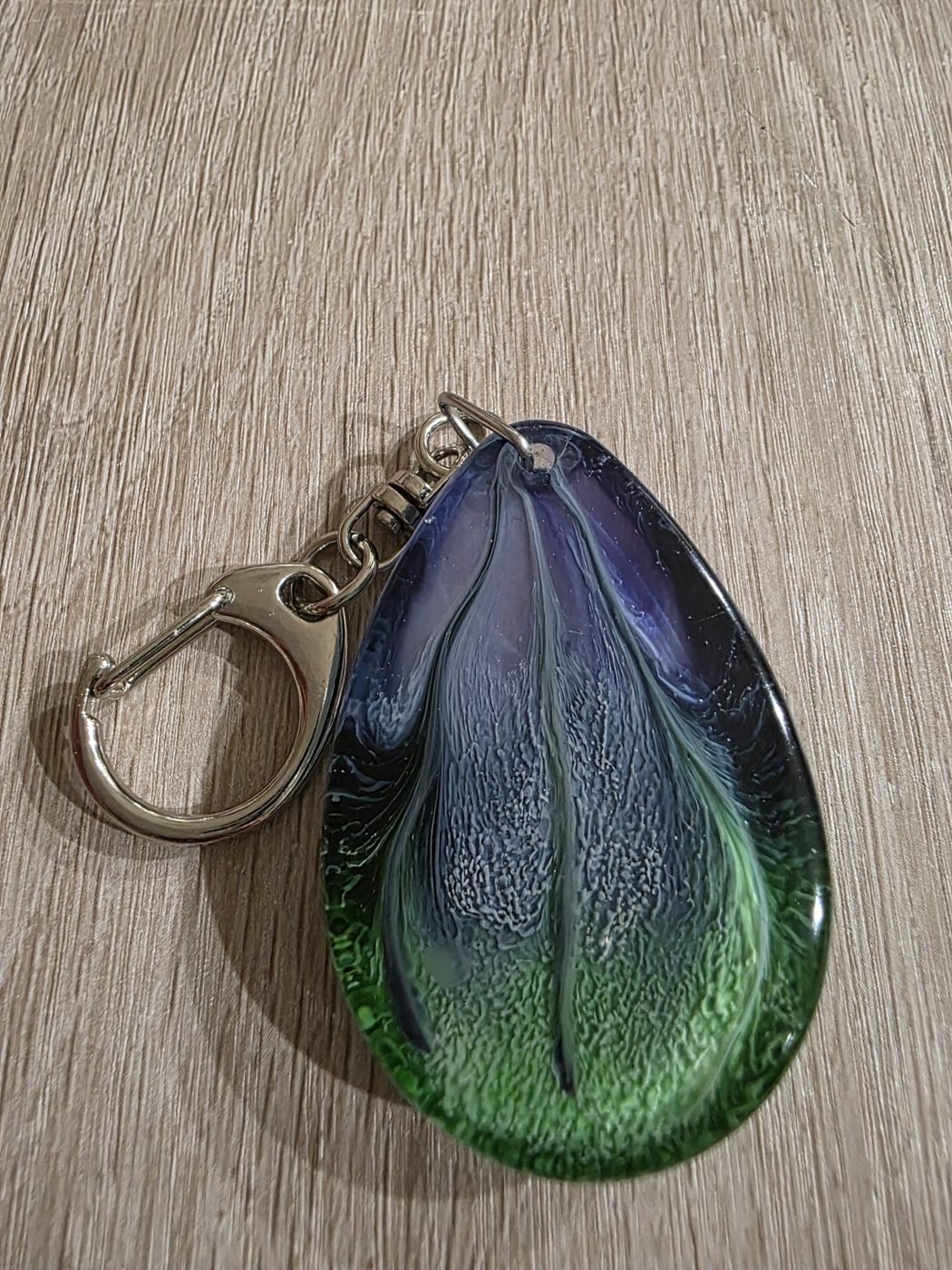 Green Purple Galaxy Teardrop Resin Keychain Green Purple Galaxy Teardrop Resin Keychain