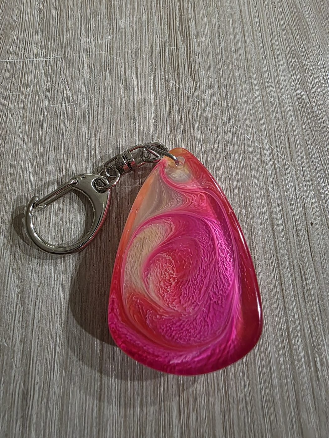 Pink Gold Swirl Teardrop Resin Keychain Pink Gold Swirl Teardrop Resin Keychain